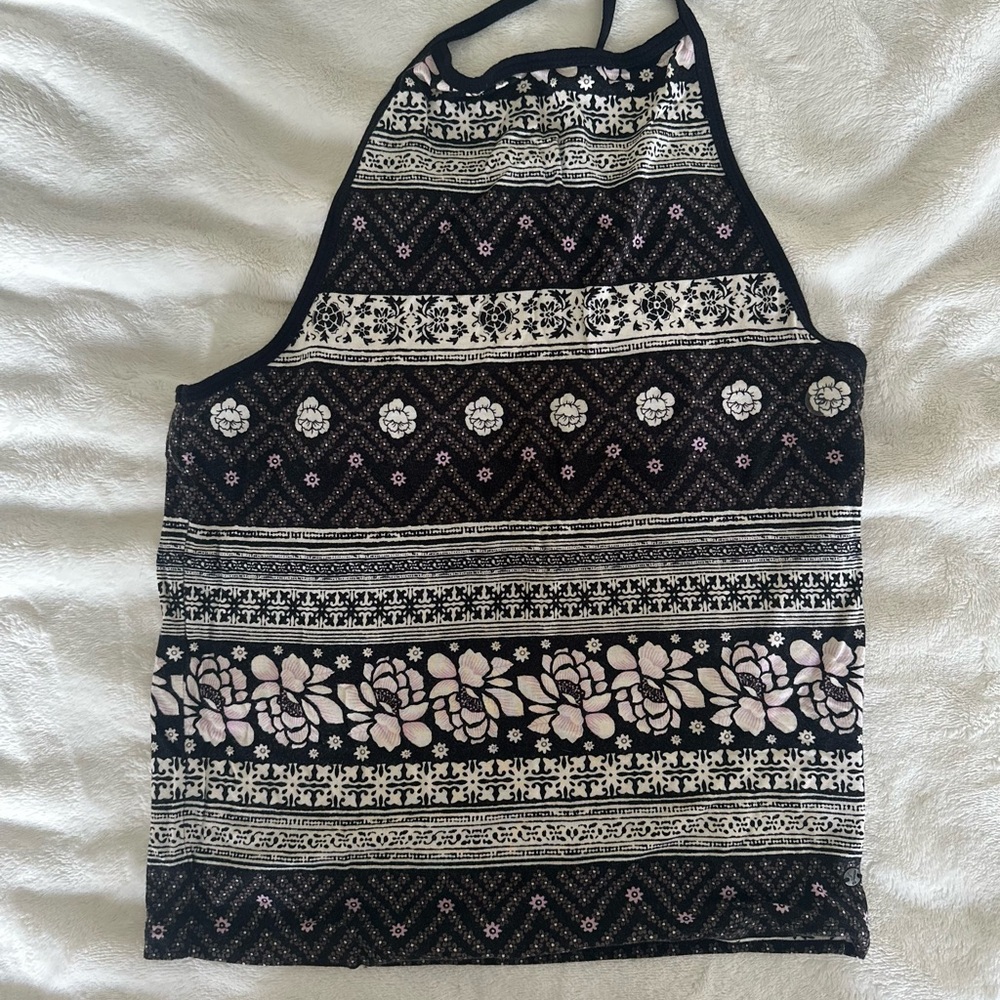 American Eagle Outfitters Black, White, and Pink Halter Crop Top